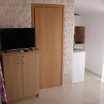 Silvia شقة *