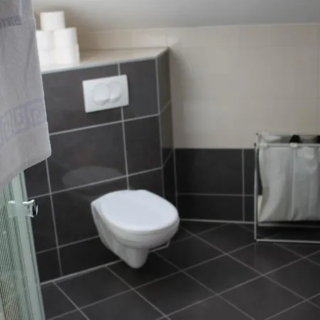 Silvia * 마카르스카