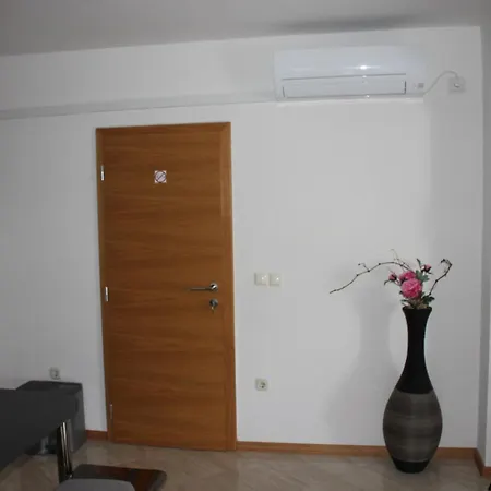 Silvia Apartman